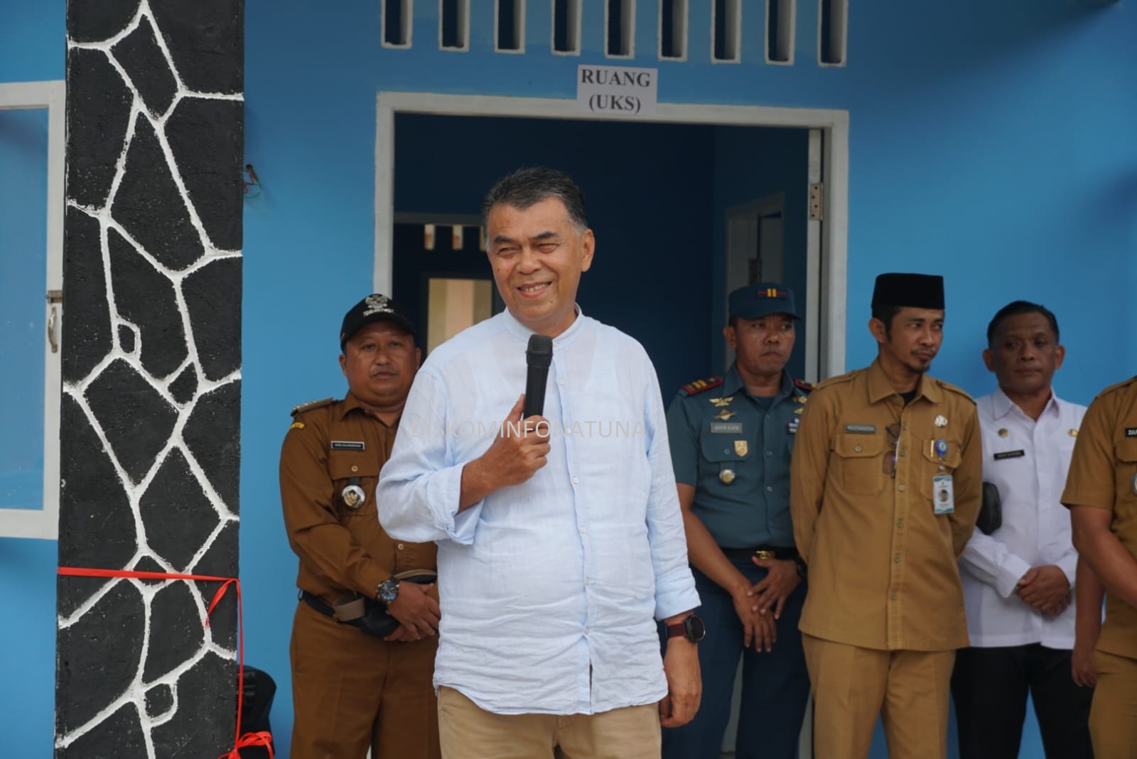 You are currently viewing Bupati Natuna Resmikan Gedung UKS SMPN 01 Midai, Sekaligus Tinjau Gedung SMPN 01 Midai