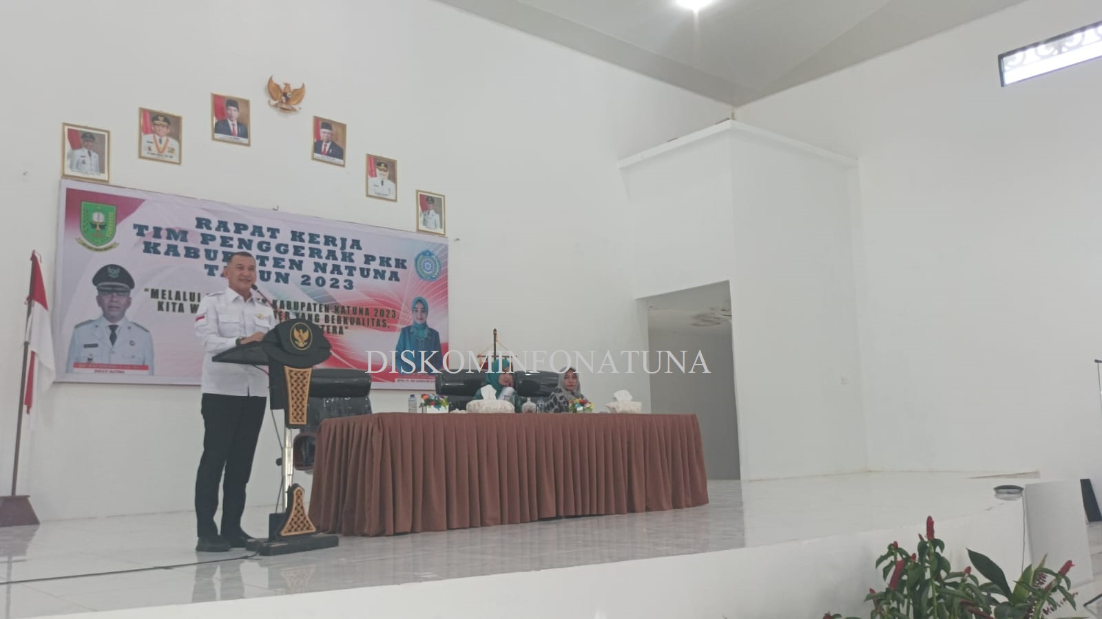 You are currently viewing Buka Raker TP-PKK Tahun 2023, Wakil Bupati Natuna Berpesan Kepada Kader Agar Terus Tingkatkan Kualitas Diri
