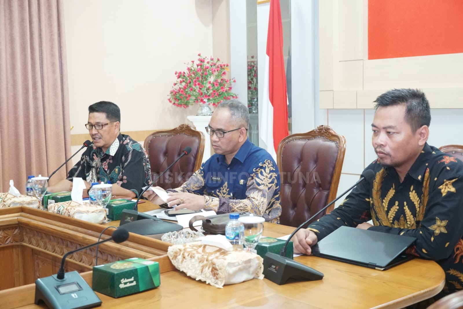 You are currently viewing Asisten I Bidang Pemerintahan Pimpin Rapat Persiapan Penyusuan LKPJ Kepala Daerah Tahun 2023