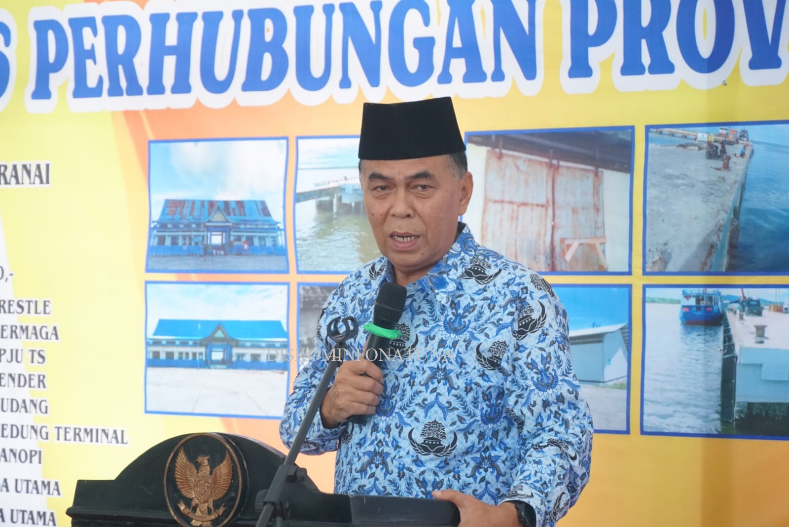You are currently viewing Dampingi Gubernur Kepri Resmikan Pelabuhan Regional Penagi, Bupati Natuna : Aksesbilitas Laut Menjadi Kebutuhan Dasar Wilayah Perbatasan