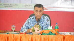 Read more about the article Tingkatkan Produksi Pertanian, Pemda Natuna Serahkan Bantuan Pupuk Untuk Para Petani di Bunguran Tengah