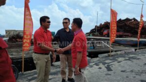 Read more about the article Bupati Natuna Sambangi Kota Apung Sedanau Pada Perayaan Tahun Baru Imlek 2575