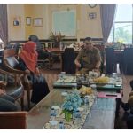 Temui Bupati Natuna Di Ruang Kerjanya, Ketua Pengadilan Agama Natuna Pamit