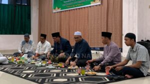 Read more about the article Asisten l Natuna Ikut Buka Bersama Siswa dan Guru SDIT NIQ Kabupaten Natuna