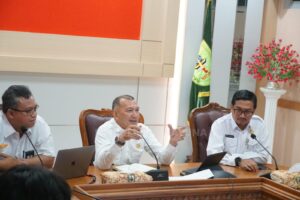 Read more about the article Pemda Gelar Rapat Koordinasi Rencana Masuknya Penerbangan Super Air Jet