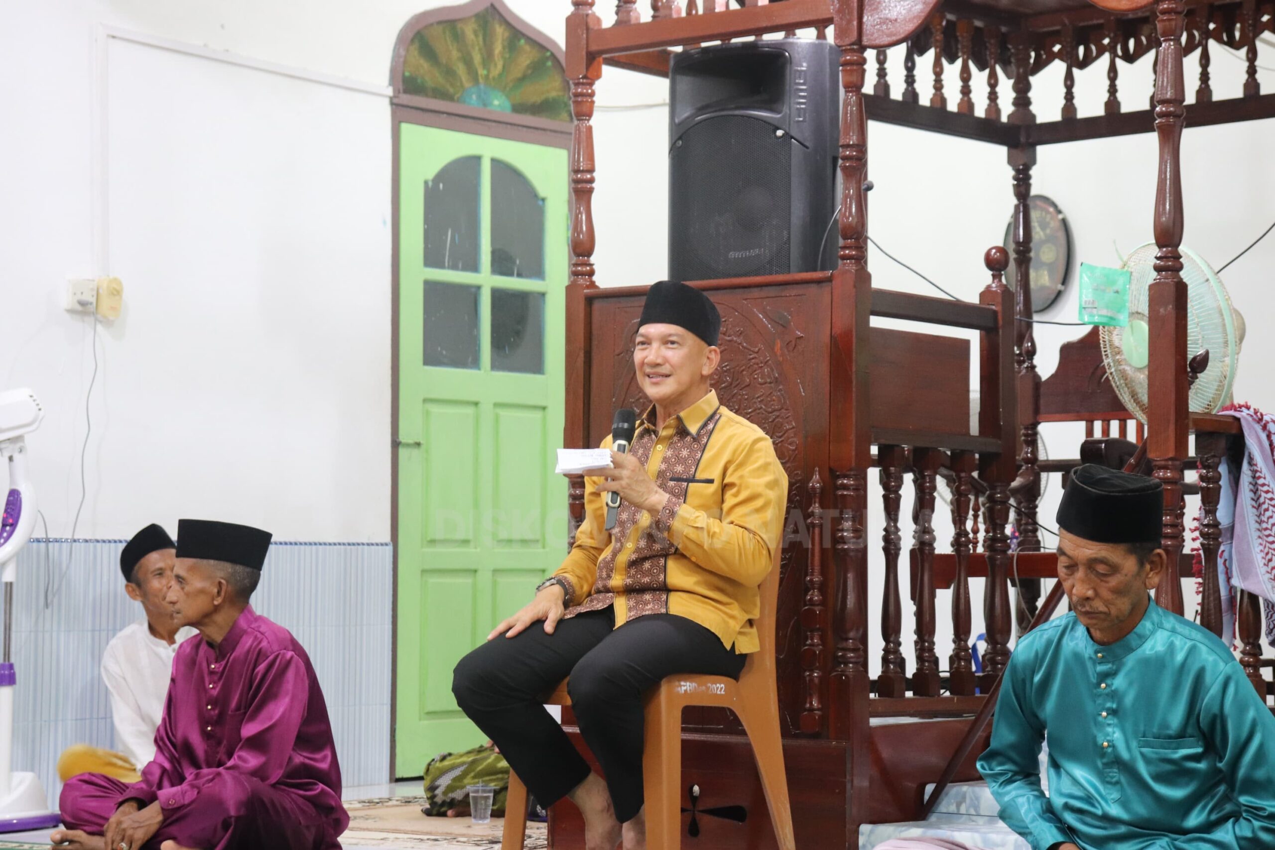 You are currently viewing Wakil Bupati Natuna Beserta Rombongan Safari Ramadhan Sambangi Desa Cemaga Tengah