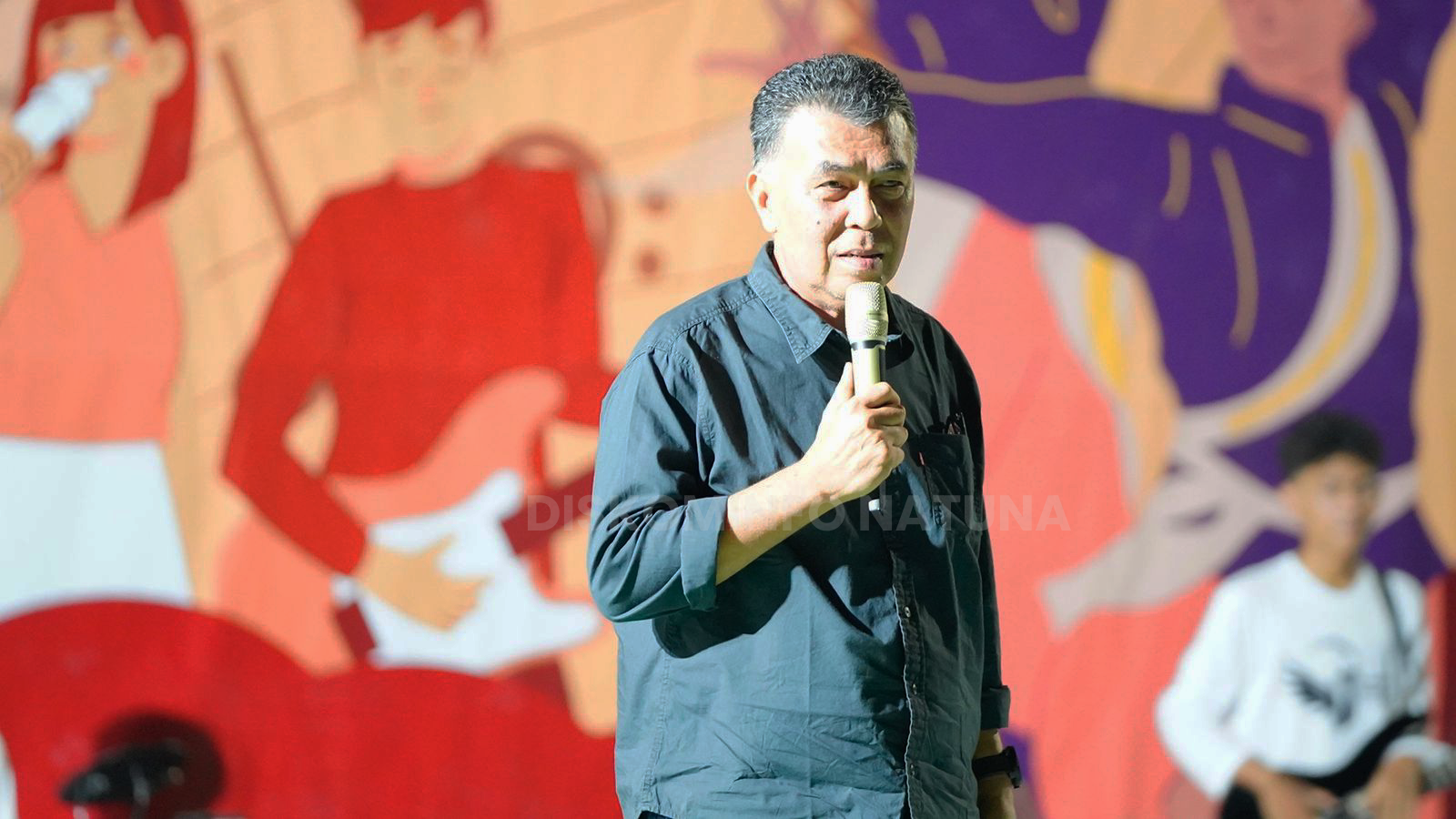 You are currently viewing Bupati Natuna Hadiri Acara Pagelaran Seni Kreatif di Alun-alun Pantai Piwang