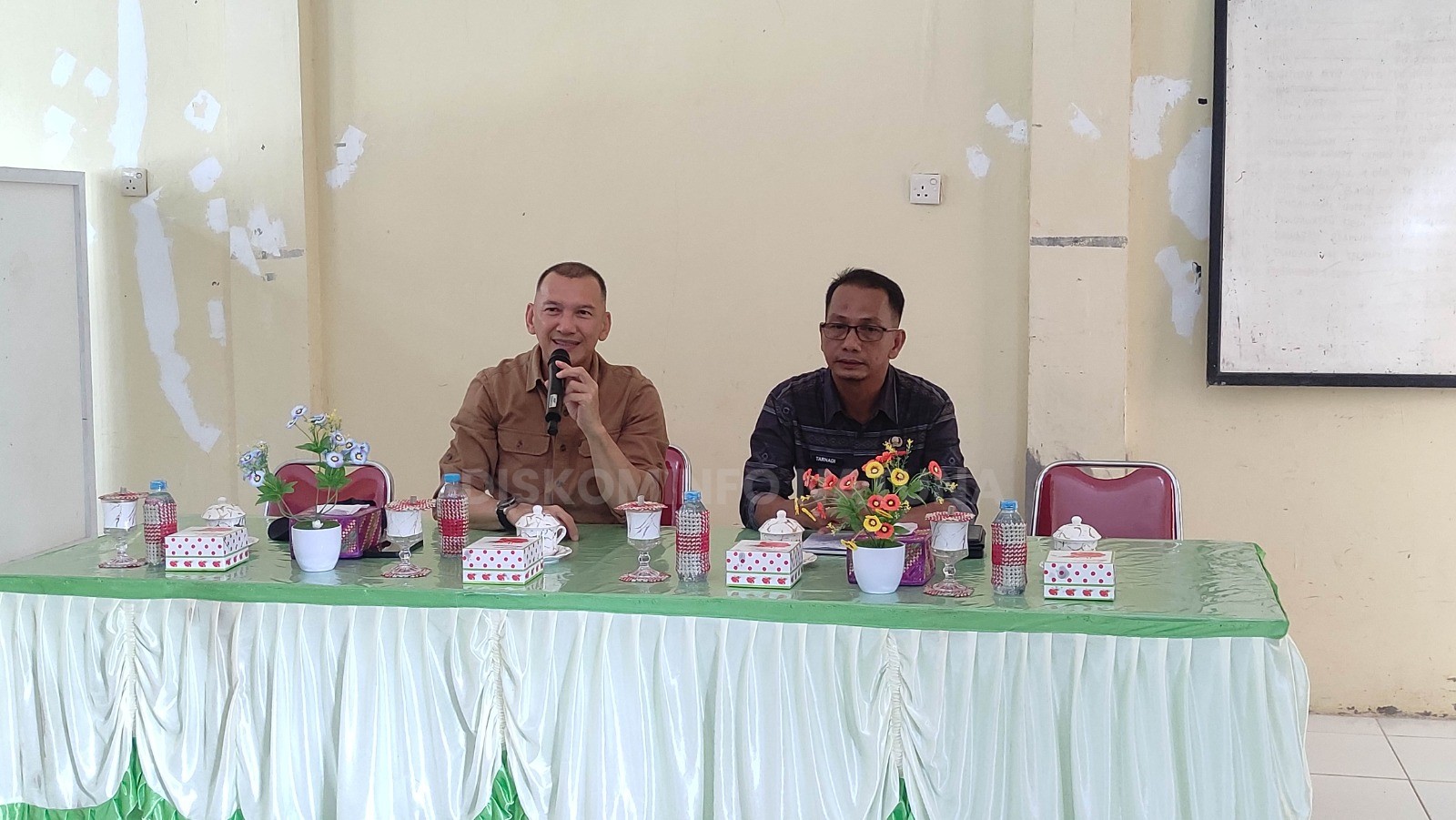 You are currently viewing Temu Ramah Dengan PKK Serasan Timur, Wakil Bupati Natuna Himbau Terkait Penurunan Stunting