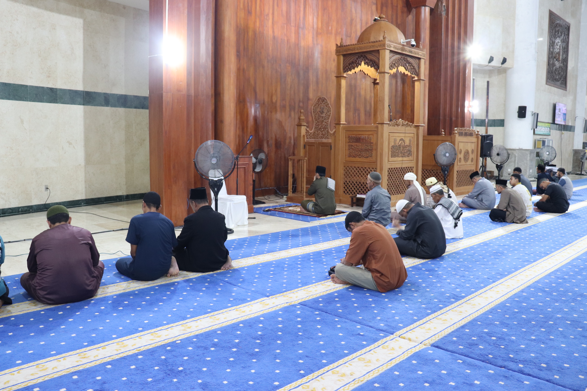 You are currently viewing Maghrib Berjamaah Secara Konsisten Dilaksanankan Pemkab Natuna