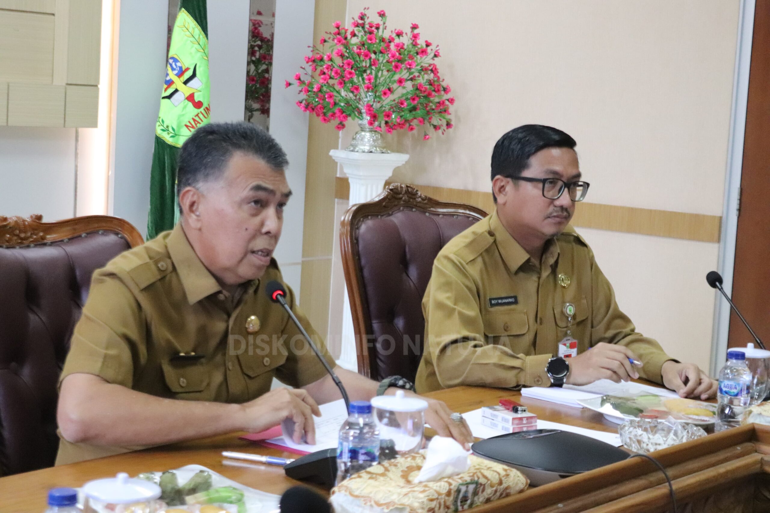 You are currently viewing Bupati Natuna Pimpin Rakor Program Bakti di Ujung Utara Indonesia 2024, BBK bersama Mahasiswa Fakultas Kedokteran Unair