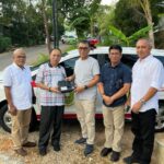 Bupati Natuna Serahkan Mobil Ambulan Untuk Rumah Singgah Natuna Di Batam