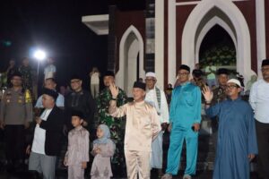 Read more about the article Sambut Idul Adha 1445 H, Wakil Bupati Natuna Lepas Pawai Takbir Keliling