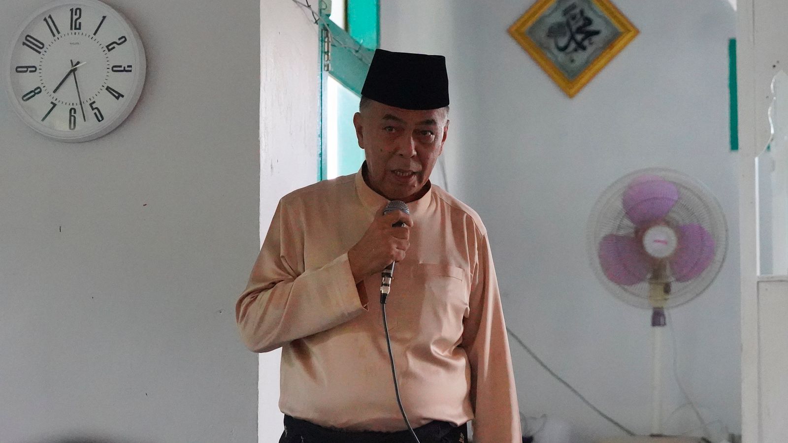 You are currently viewing Bupati Natuna Rayakan Lebaran Idul Adha di Kecamatan Pulau Tiga