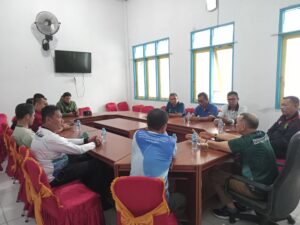 Read more about the article Kunker ke Sedanau, Wabup Natuna Adakan Pertemuan Bersama Lurah dan Camat Bunguran Barat