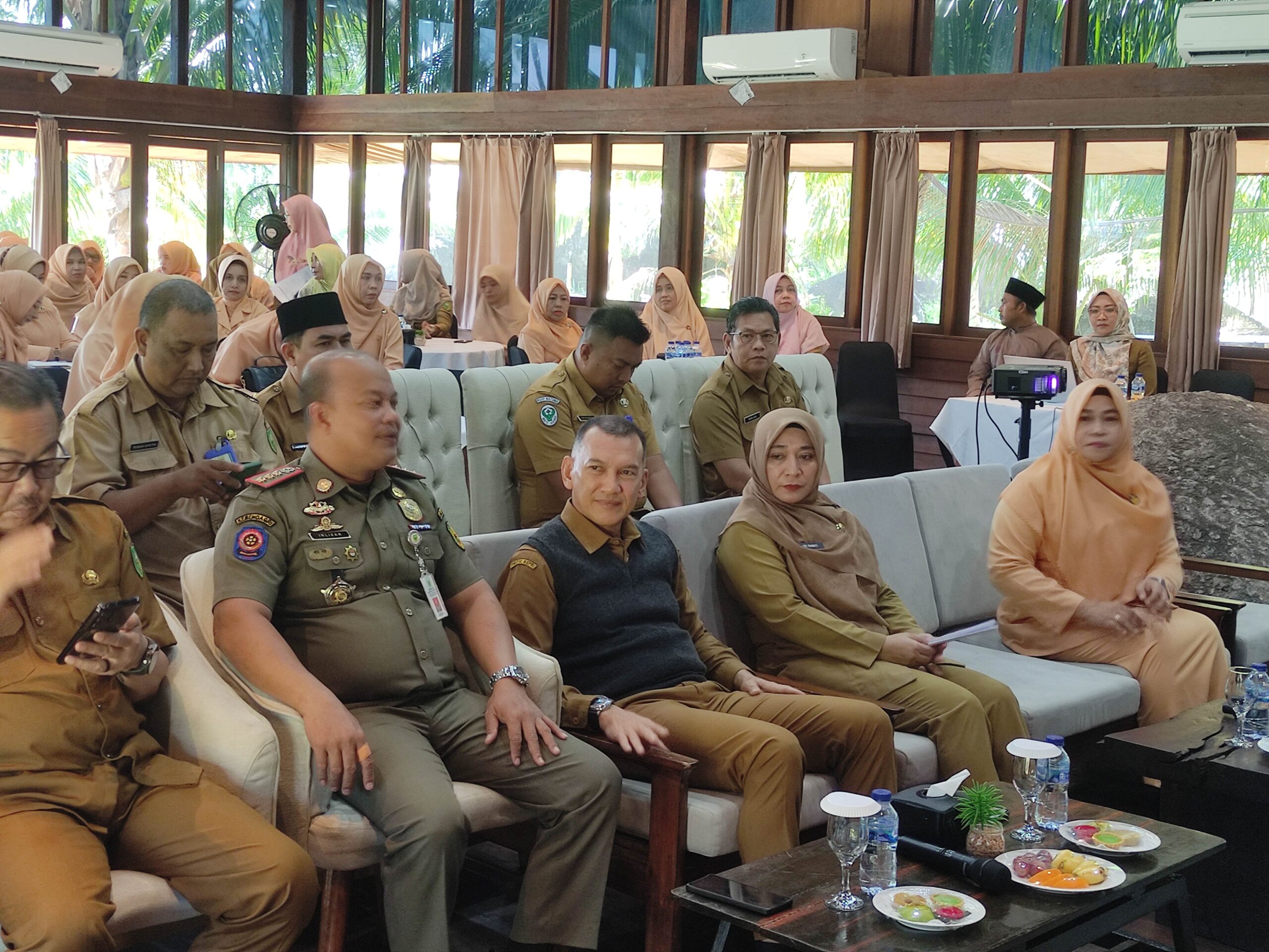 You are currently viewing Buka Pelatihan Kepemimpinan Perempuan. Wakil Bupati Natuna: Perempuan Memiliki Peran Penting Dalam Pembangunan Daerah