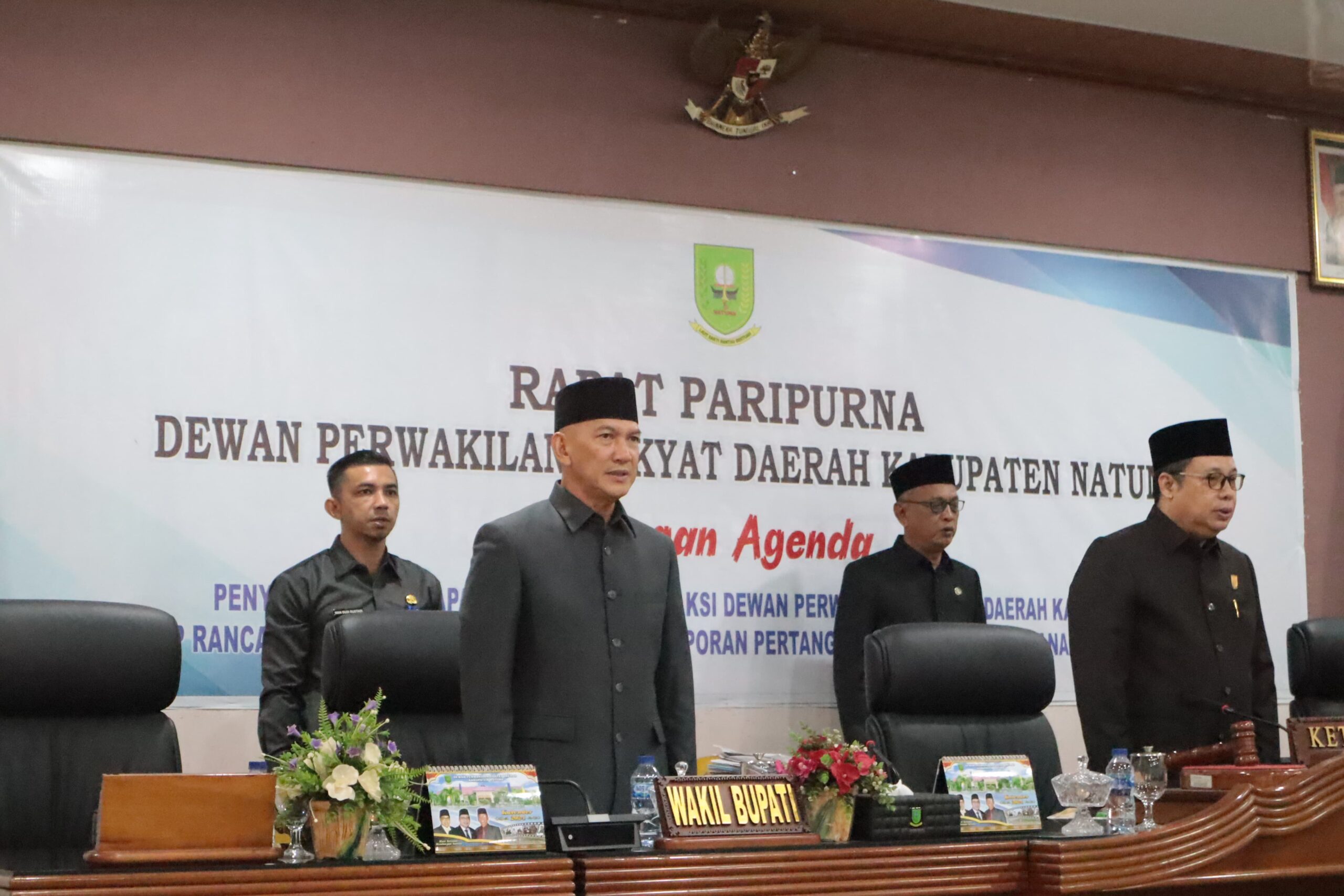 You are currently viewing Wakil Bupati Natuna Hadiri Rapat Paripurna Rancangan Perda LPP APBD 2023