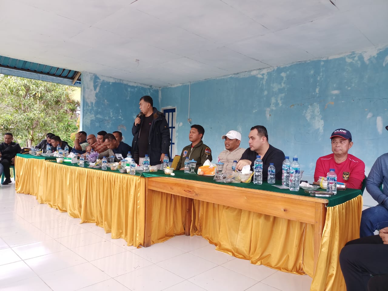 You are currently viewing Bupati Natuna Giat Touring Merah Putih bersama Forkompinda Natuna ke Bunguran Timur Laut, Salurkan Sembako dan Temu Ramah kepada Masyarakat
