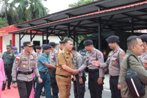 Read more about the article Bupati Natuna Dampingi Kunker Kapolda Kepri Hari ke-1 di Natuna