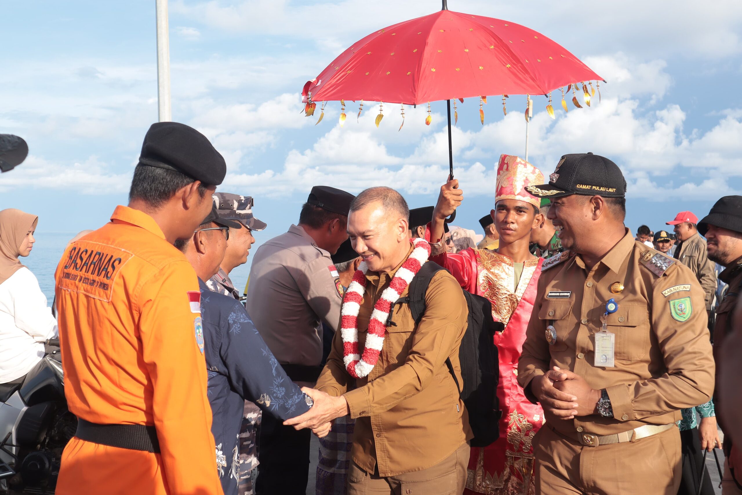 You are currently viewing Tiba di Pulau Laut, Rodhial Huda Disambut Antusias Masyarakat
