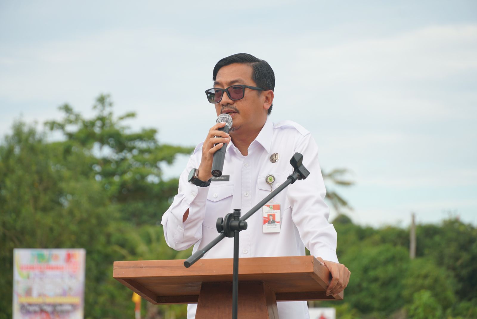 You are currently viewing Sekda Natuna Buka Turnamen Kecamatan Bunguran Utara Antar Desa Se-Kabupaten Natuna 2024