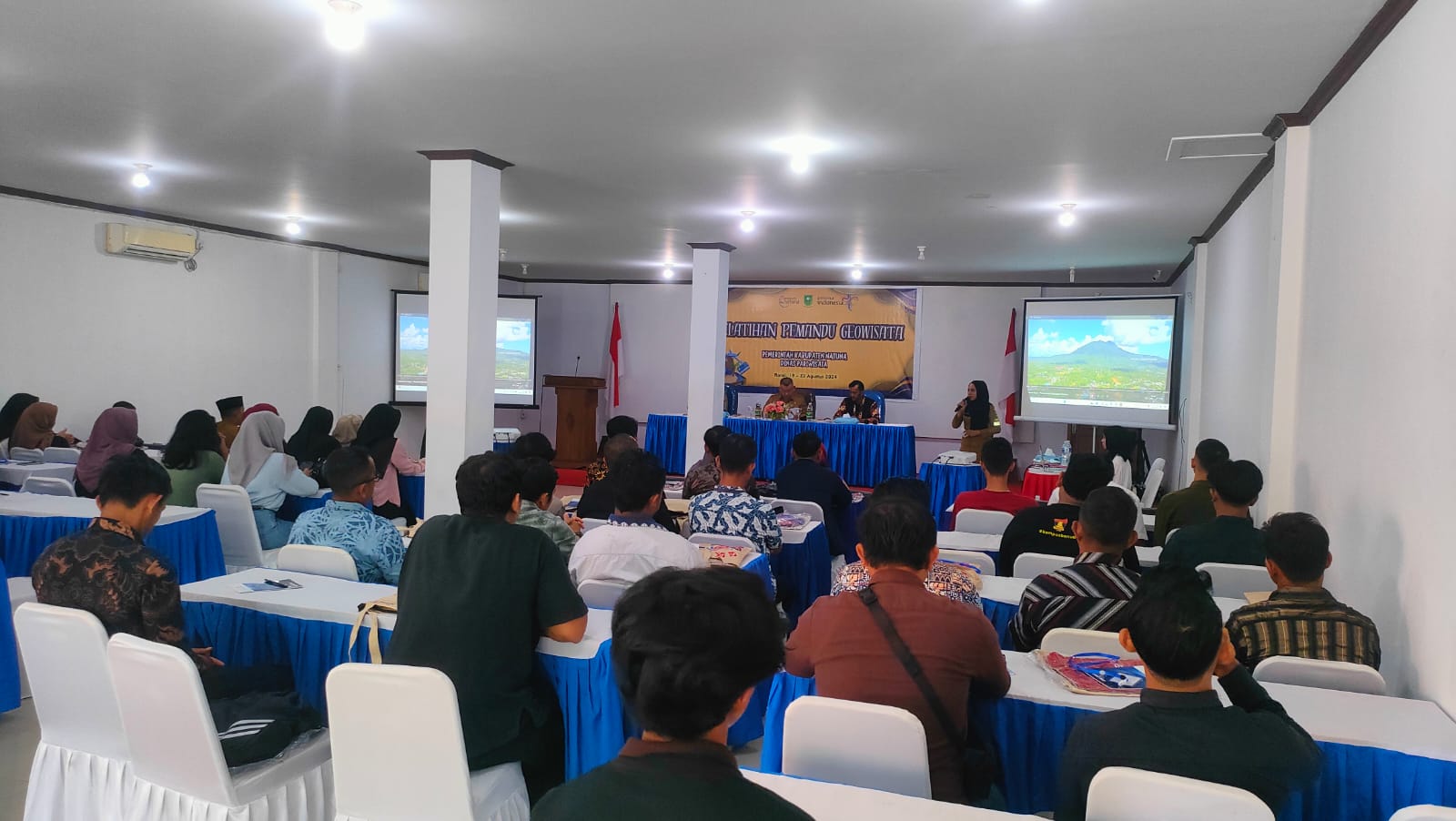 Pembukaan Pelatihan Pemandu Geowisata Kabupaten Natuna