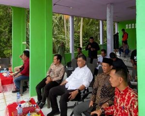Read more about the article Bupati Natuna Hadiri Turnamen Sepak Bola di Desa Setumuk