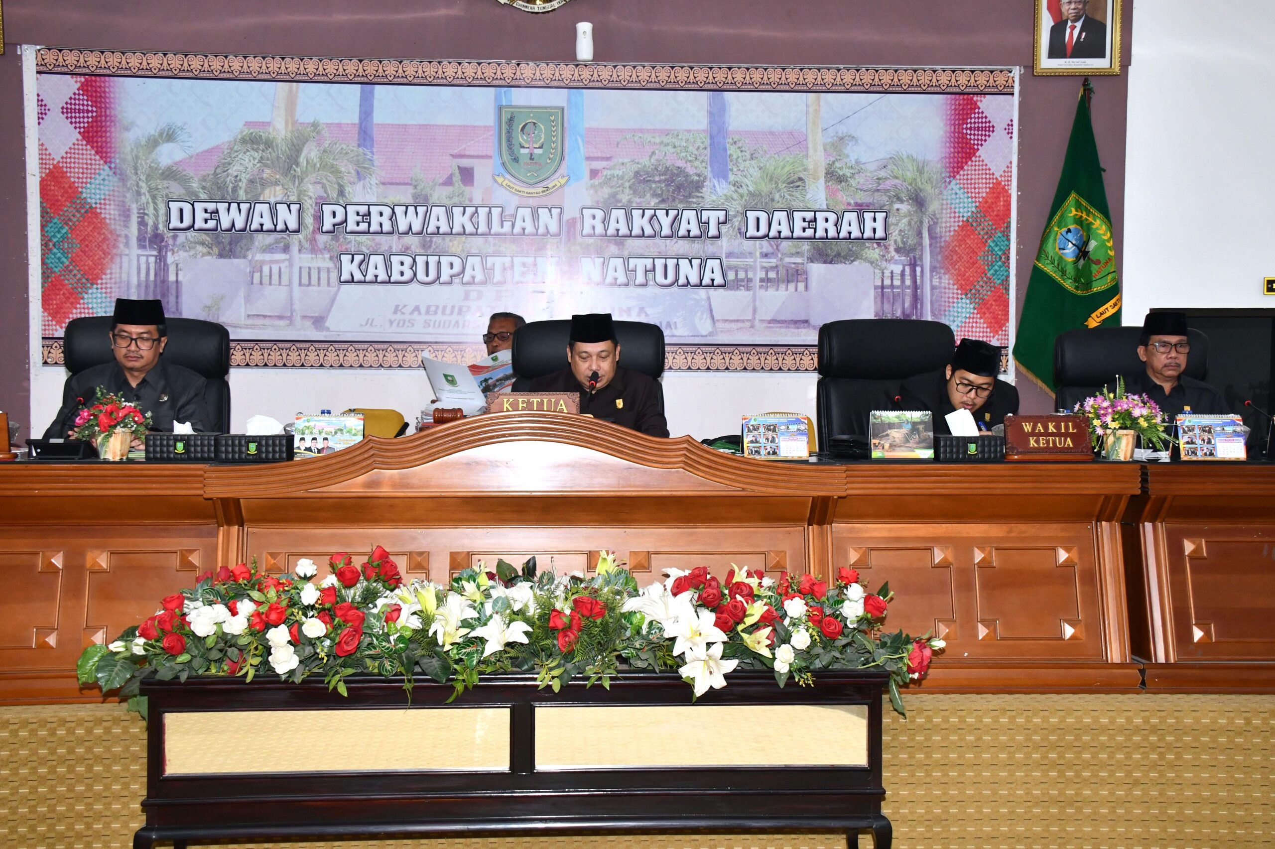 You are currently viewing Penandatanganan Nota Kesepakatan Persetujuan Bersama Antara Pemkab Natuna Dengan DPRD Terhadap RPJPD Natuna Tahun 2025-2045