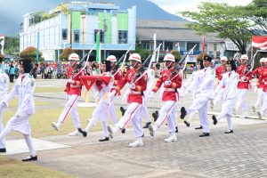Read more about the article Pelaksanaan Upacara Penurunan Bendera Merah Putih Peringatan HUT ke-79 Kemerdekaan RI di Kabupaten Natuna