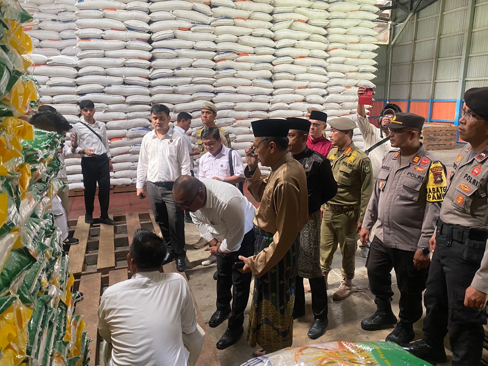 Pantau Stabilitas, Pemda Natuna Lakukan Pengecekan Harga Sembako Jelang Nataru