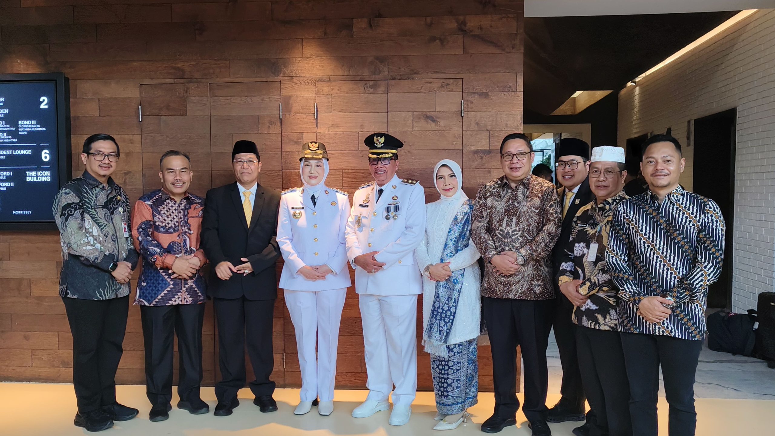 Resmi Hari Ini Cen Sui Lan dan Jarmin Sidik Dilantik Sebagai Bupati dan Wakil Bupati Natuna.