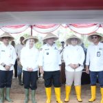 Gubernur Kepri Lakukan Penanaman Padi Perdana di Kabupaten Natuna