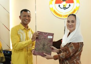 Read more about the article Bupati Cen Sui Lan Hadiri Pengantar Tugas Pelepasan Komandan Pangkalan Angkatan Laut Ranai