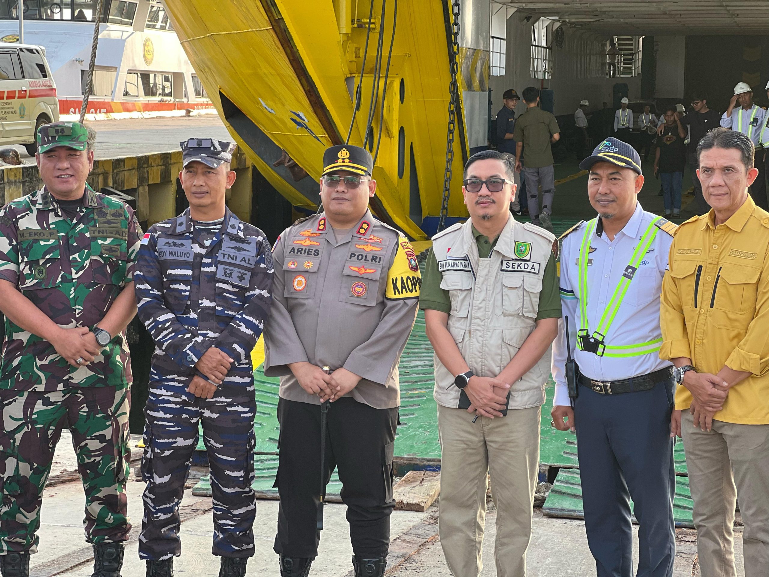 Sekretaris Daerah Bersama Forkompinda Natuna, Pantau Arus Mudik Lebaran Idul Fitri 1446 H/ 2025 M