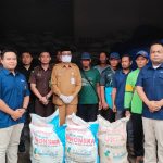 Pemkab Natuna Salurkan Pupuk Bersubsidi Untuk Kelompok Tani