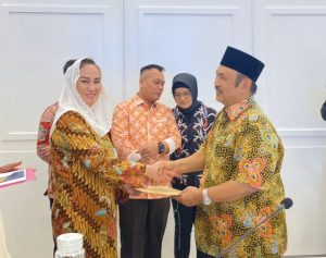 Read more about the article Cen Sui Lan Perjuangkan Pembangunan Infrastruktur Natuna ke Bappenas