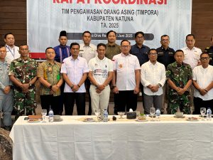 Read more about the article Pemerintah Kabupaten Natuna Dukung Penguatan Pengawasan Orang Asing Melalui Rapat Koordinasi TIMPORA Tahun 2025
