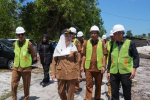 Read more about the article Bupati Natuna Cen Sui Lan Tinjau Proyek Pembangunan Baru Perumahan Swadaya