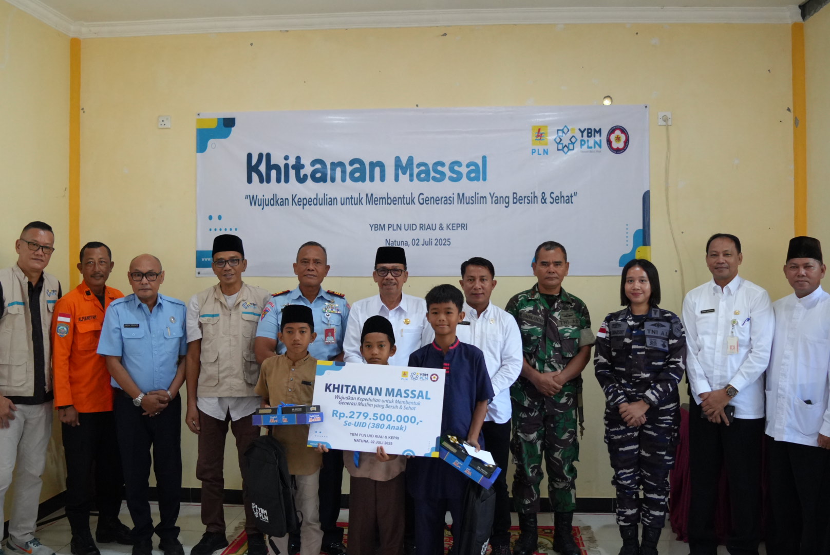 Wakil Bupati Natuna Hadiri Khitanan Massal YBM PLN