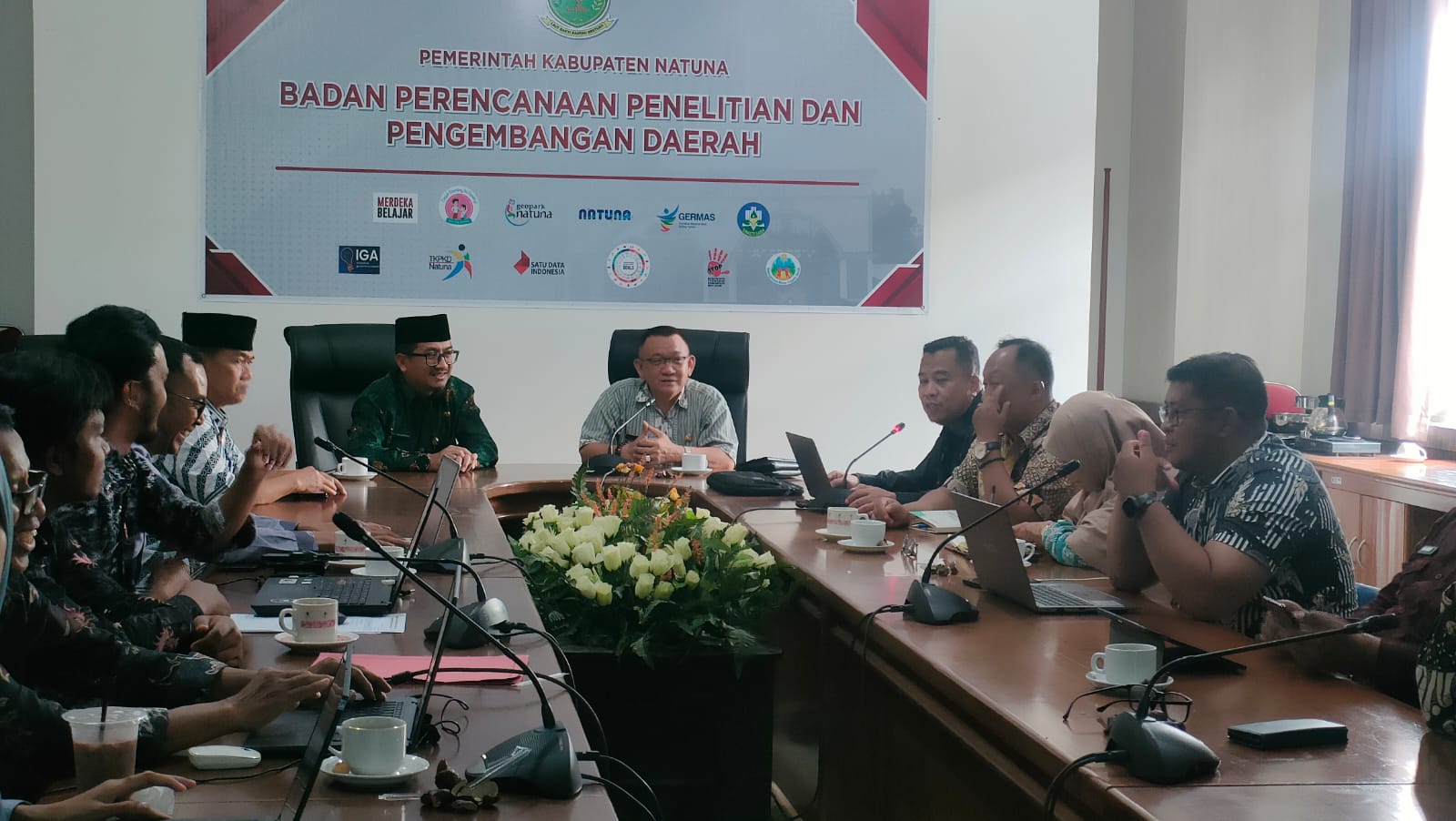 Sekda Natuna Pimpin Rapat Tindak Lanjut Evaluasi Geopark