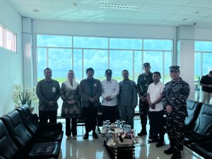 Read more about the article Pemda Natuna Sambut Kedatangan Kepala Biro Sarpras Bakamla RI, Tinjau Rencana Penguatan Keamanan Laut