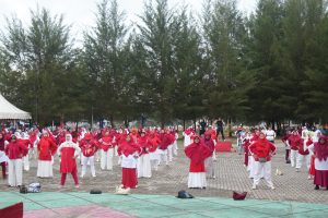 Read more about the article Senam Dan Lomba Estafet Meriahkan HUT RI ke-80 DWP Natuna