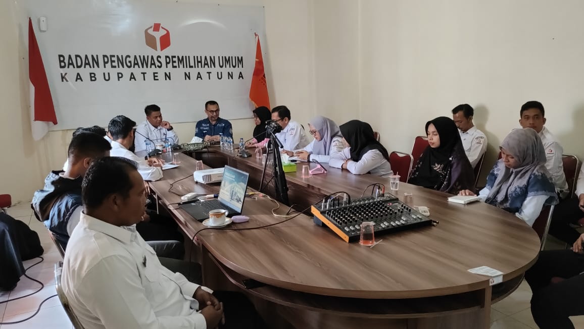Diskominfo Natuna Jadi Narasumber Utama Dalam Pengelolaan Data Publik untuk Bawaslu Natuna