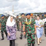 Bupati Natuna Hadiri Tradisi Passing In Komandan Lanud Raden Sadjad