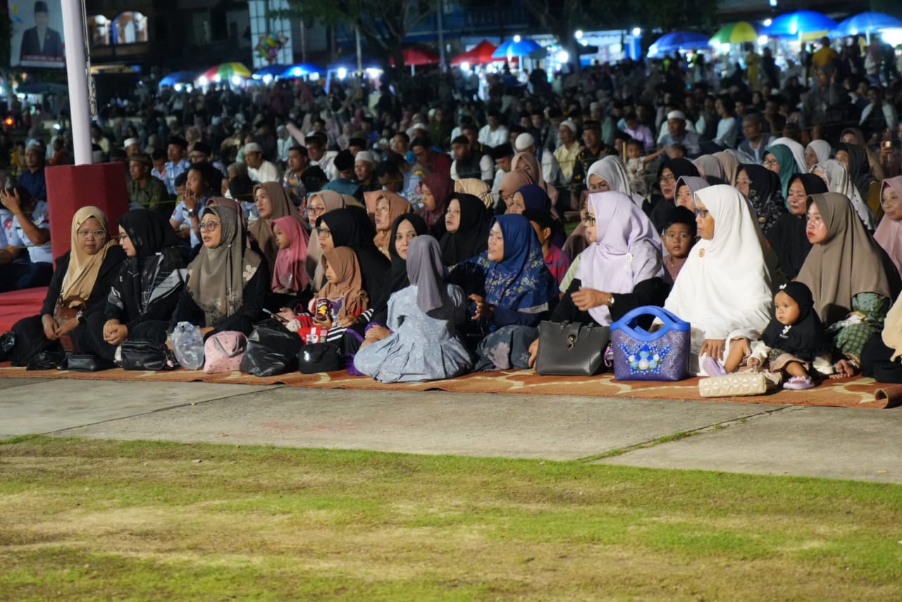 Ribuan Warga Padati Pantai Piwang, Natuna Bersholawat Peringati Maulid Nabi Muhammad Saw 1447 H