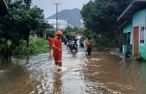 Read more about the article BPBD Natuna Turunkan Tim Antisipasi Genangan Akibat Hujan Lebat