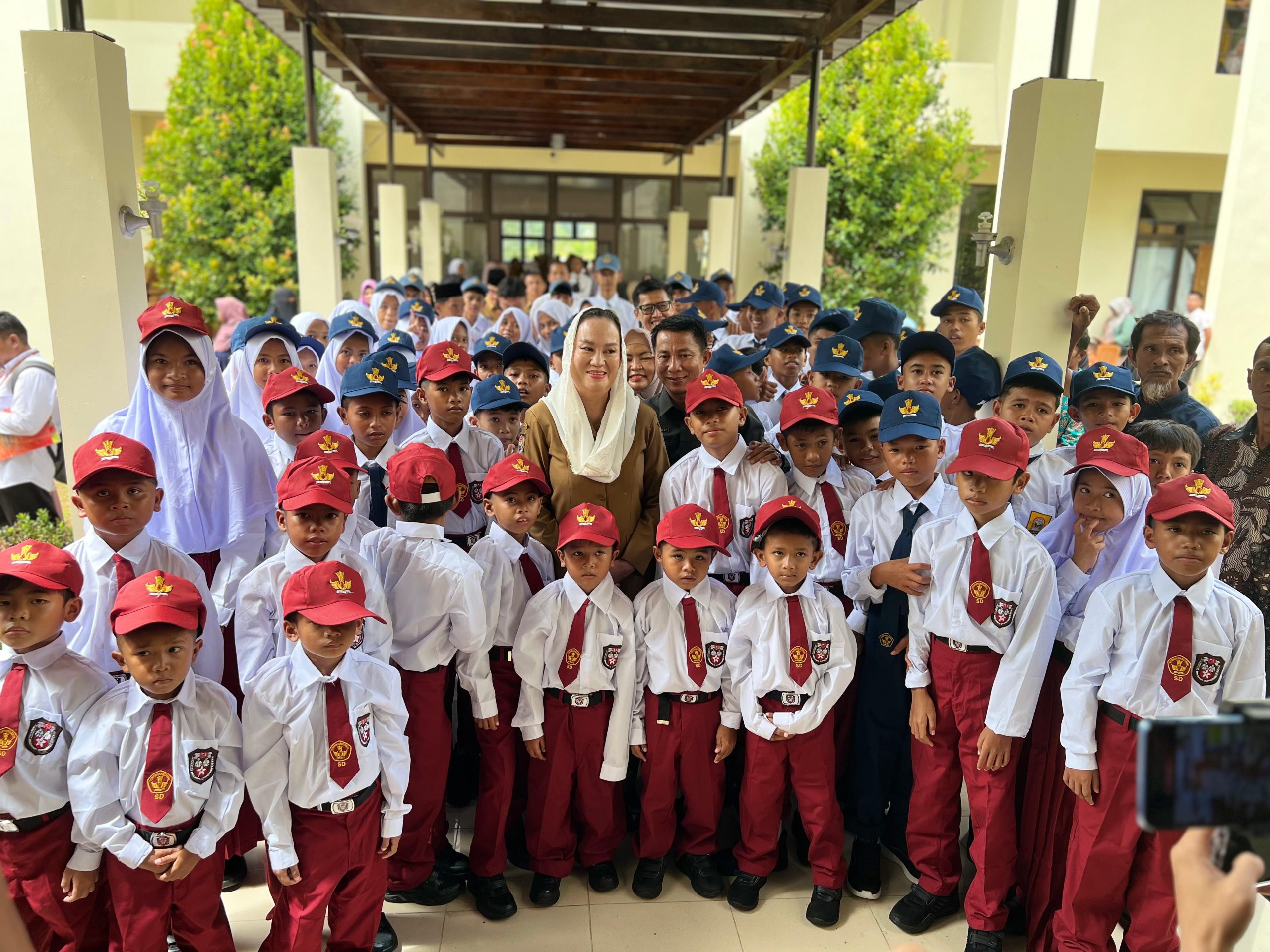 Bupati Natuna Resmikan Sekolah Rakyat Dan Pembukaan MPLS T.A 2025/2026