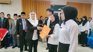 Read more about the article Bupati Natuna Serahkan SK PPPK Tahap II Formasi Tahun 2024