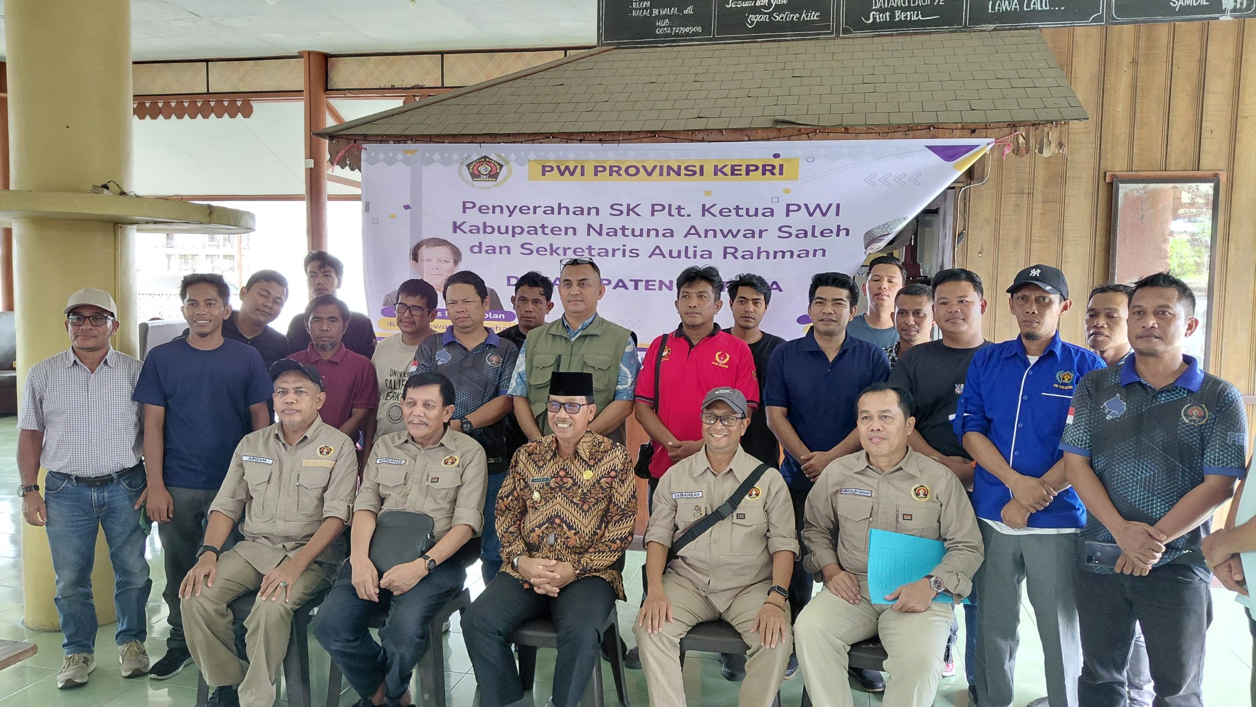 Wakil Bupati Natuna Hadiri Penyerahan SK Plt PWI Natuna, Tanda Dukungan Pemda bagi Insan Pers