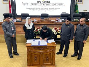 Read more about the article Bupati Natuna Tandatangani Kesepakatan Bersama RKUA dan RPPAS APBD Tahun Anggaran 2026