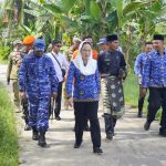 Bupati Natuna Cen Sui Lan Tinjau Lokasi Banjir di Desa Sebadai Hulu